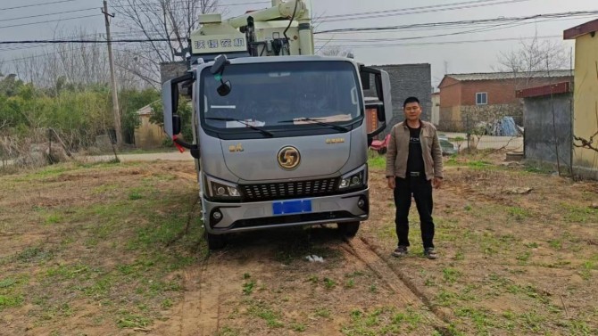 干半年歇半年 全靠陕汽德龍G300不掉链