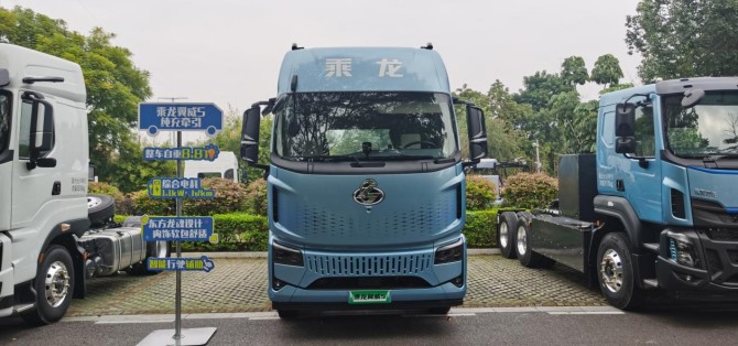 紫荆花海柳马之约：乘龙邀你用脚步丈量工业山水之美